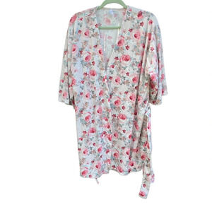 NWOT FLORA NIKROOZ FLORAL VELVET ROBE